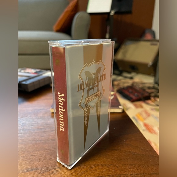 📼 Vintage Madonna Immaculate Collection 1990 Sire Records Cassette Tape 📼 - Picture 6 of 6